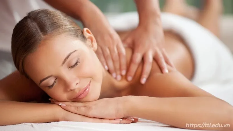 Khám phá cách massage toàn thân đúng kỹ thuật để giảm đau 2