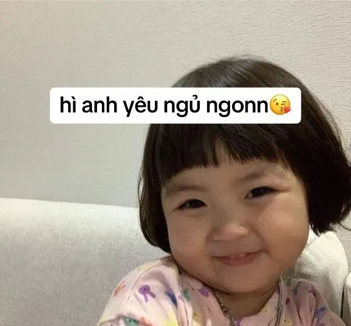 meme nhếch mép 7