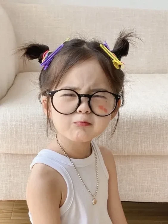 Bộ sưu tập hình ảnh bé gái dễ thương mang đến niềm vui