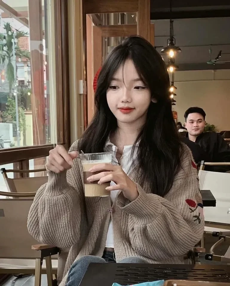Ảnh gái k6 cute với vẻ đẹp đáng yêu và dễ gần