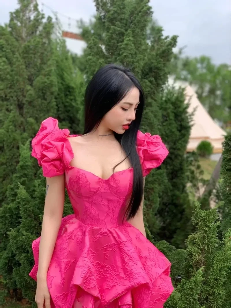Ảnh con gái k7 với thần thái cuốn hút và nhẹ nhàng