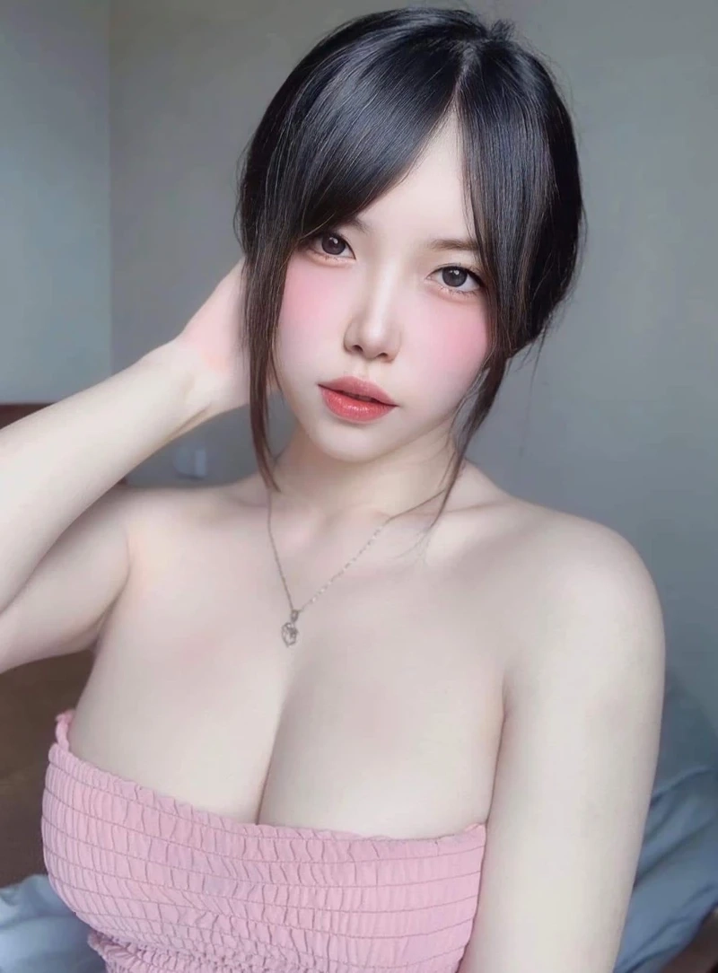 Tải hình ảnh gái 2k5 dễ thương nhất với nụ cười rạng rỡ
