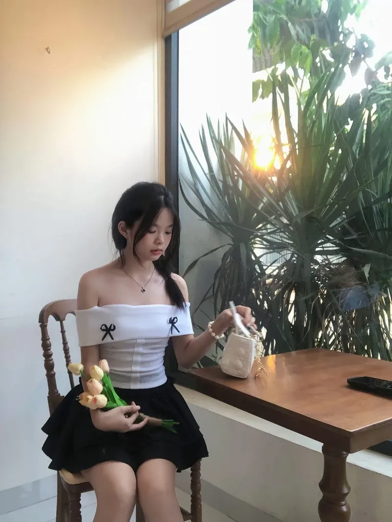 Hình nền phô mai que con gái HD tạo cảm giác chân thực và sống động