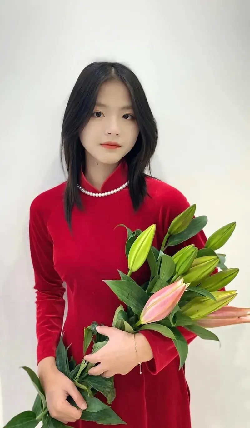 Tải hình ảnh phô mai que con gái dễ thương nhất để làm mới không gian màn hình