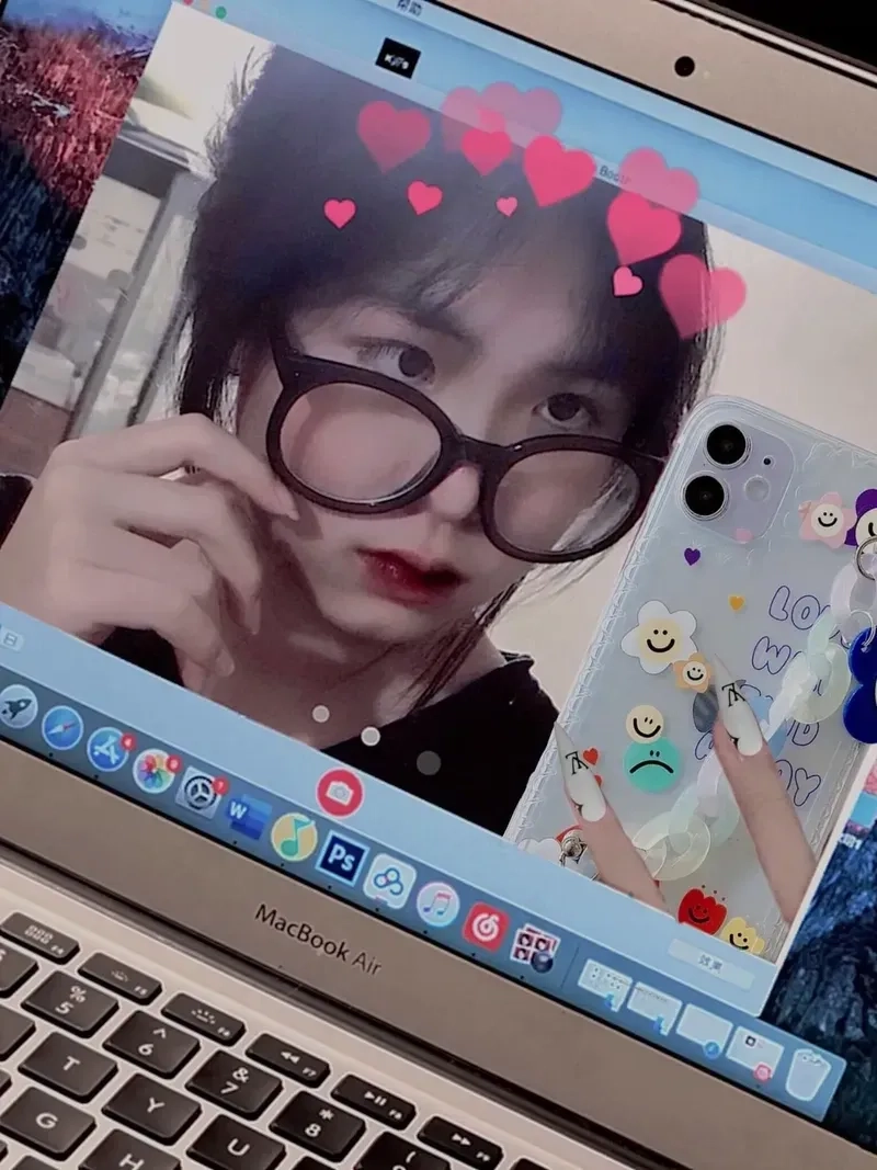 Hình ảnh phô mai que con gái dễ thương nhất dễ thương nhất tạo cảm giác vui tươi và gần gũi