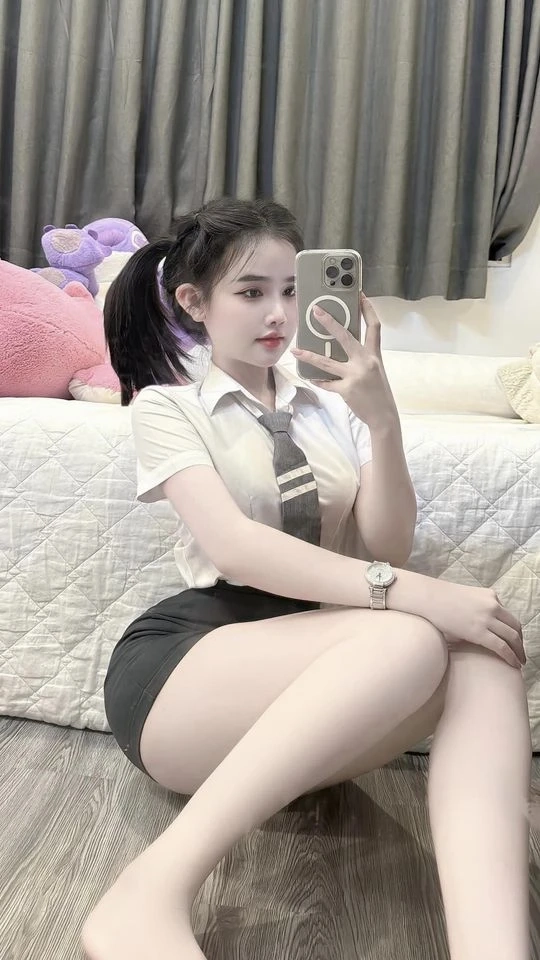 Hình nền gái 2k5 dễ thương tạo điểm nhấn sinh động cho màn hình