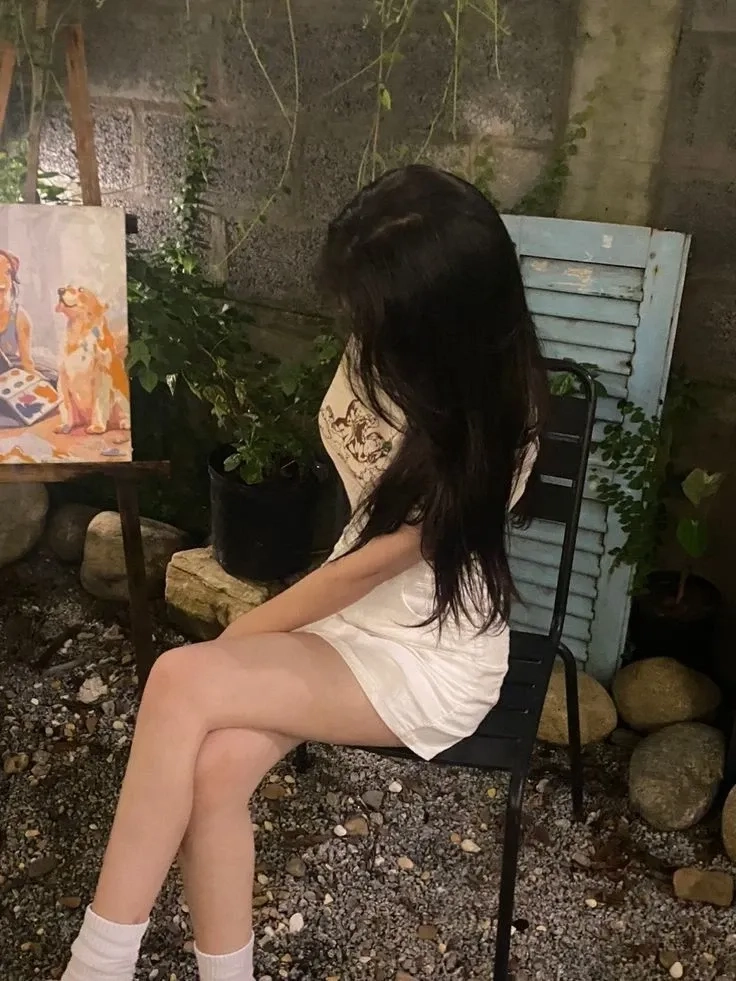 Hình ảnh gái k7 che mặt dễ thương mang đến cảm giác mới mẻ