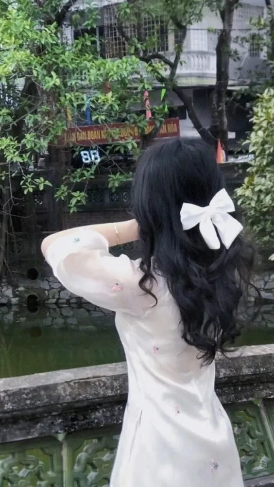 Hình nền gái k7 che mặt cho máy tính tạo điểm nhấn độc đáo