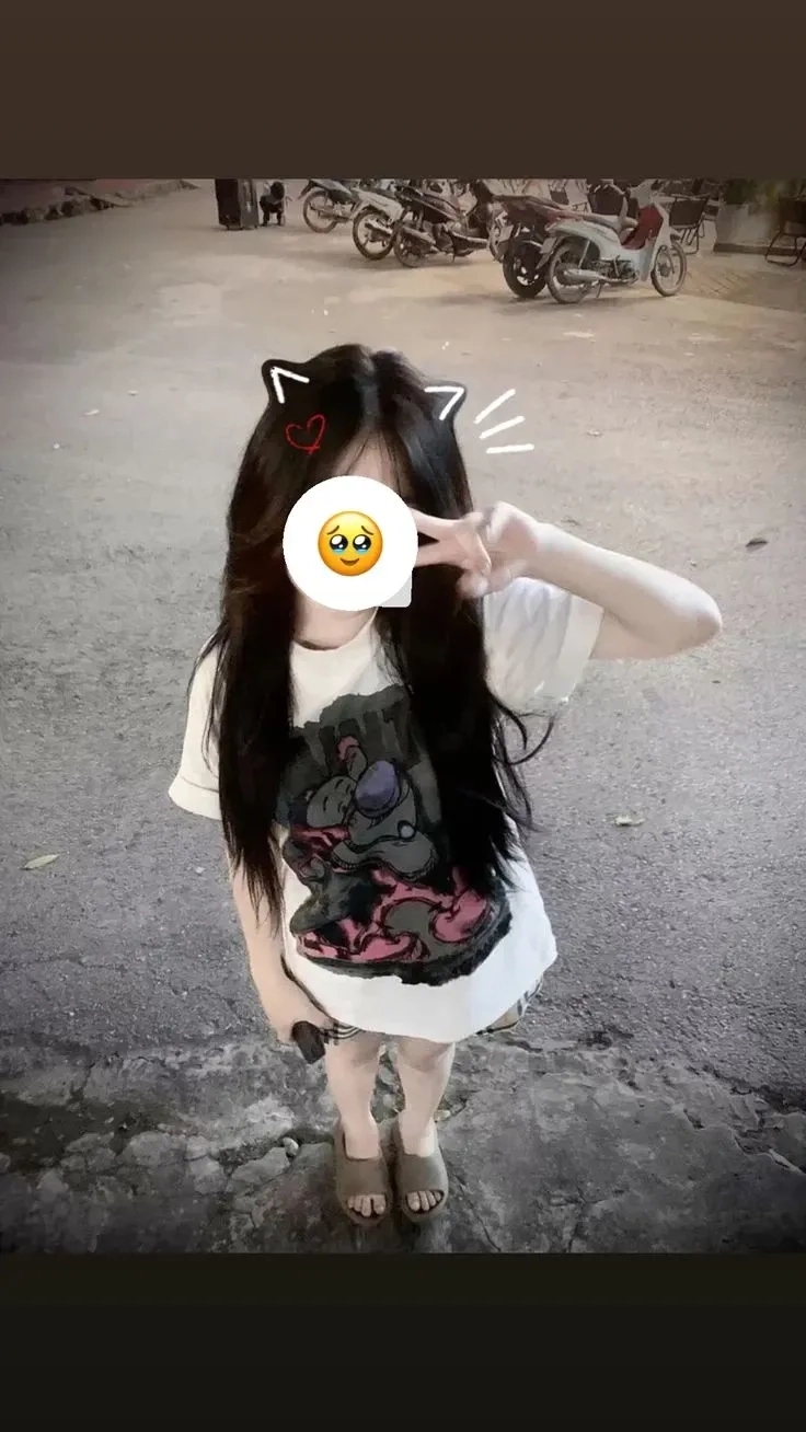Hình ảnh gái k7 đeo kính đáng yêu làm đẹp cho mọi thiết bị