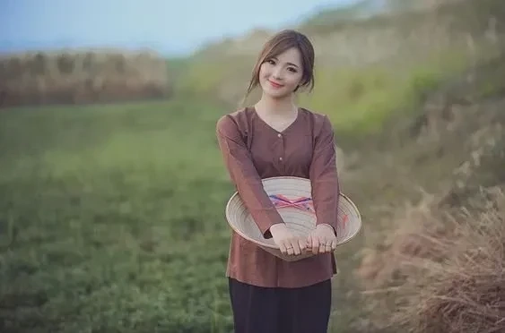 Thiếu nữ Bắc Bộ áo tứ thân với nét đẹp truyền thống và tinh tế