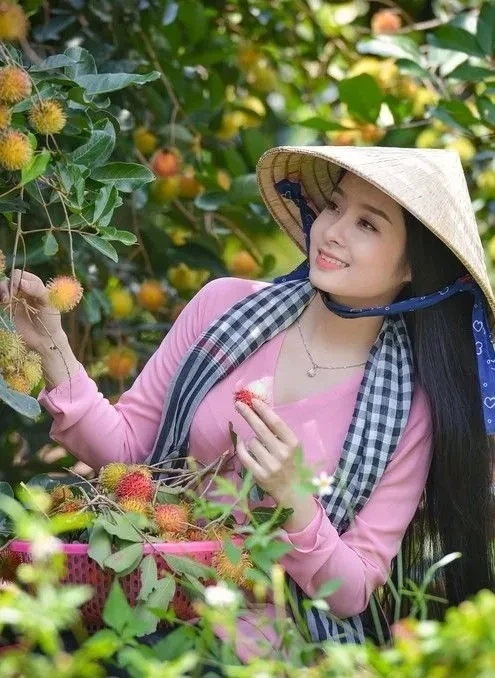 Gái quê mặc áo bà ba toát lên nét đẹp nhẹ nhàng và mộc mạc