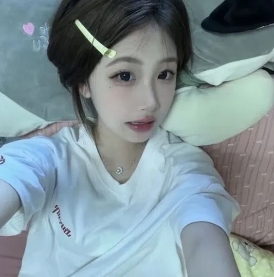 Hình gái Trung Quốc nhảy trên TikTok mang lại sự vui nhộn