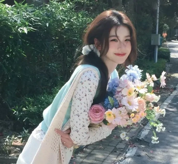 Gái Trung Quốc cosplay nhân vật game online thu hút ánh nhìn