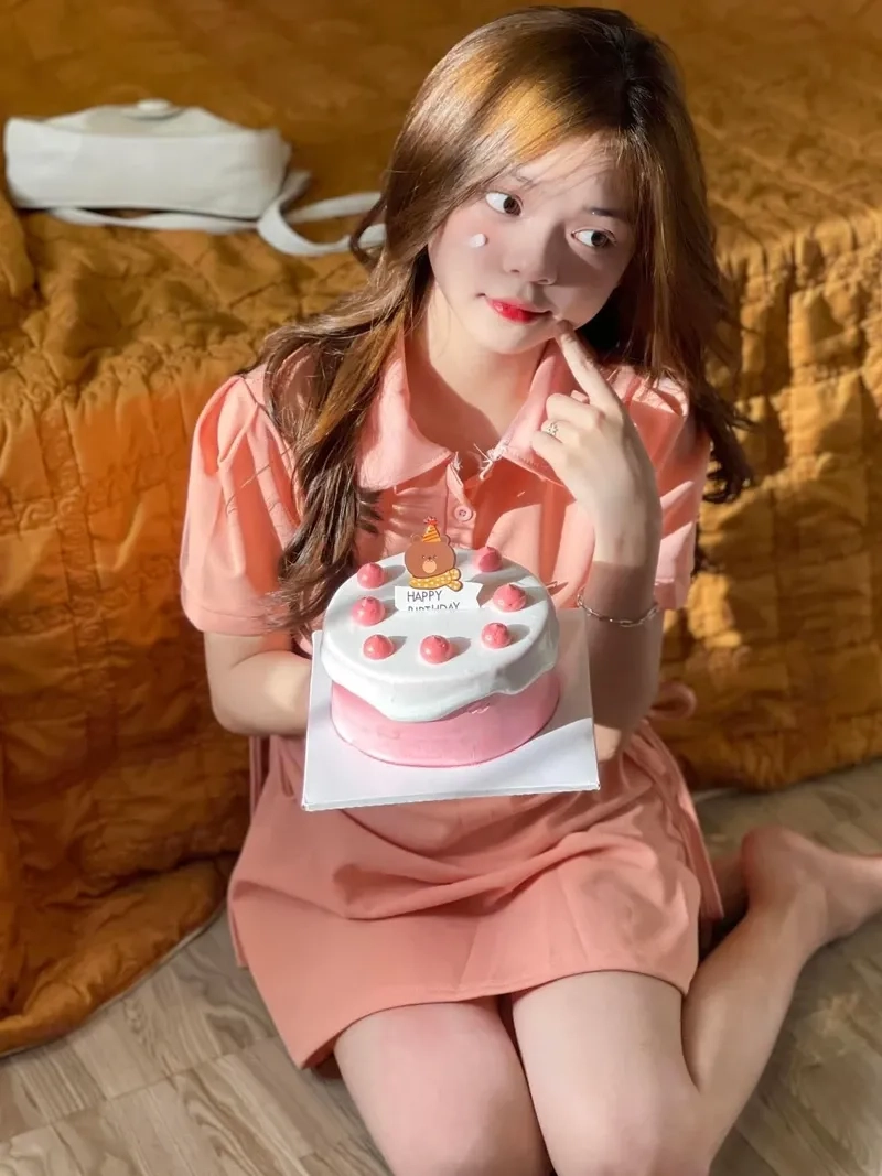 Hình nền gái đẹp 4K dễ thương mang lại cảm giác ngọt ngào và đáng yêu