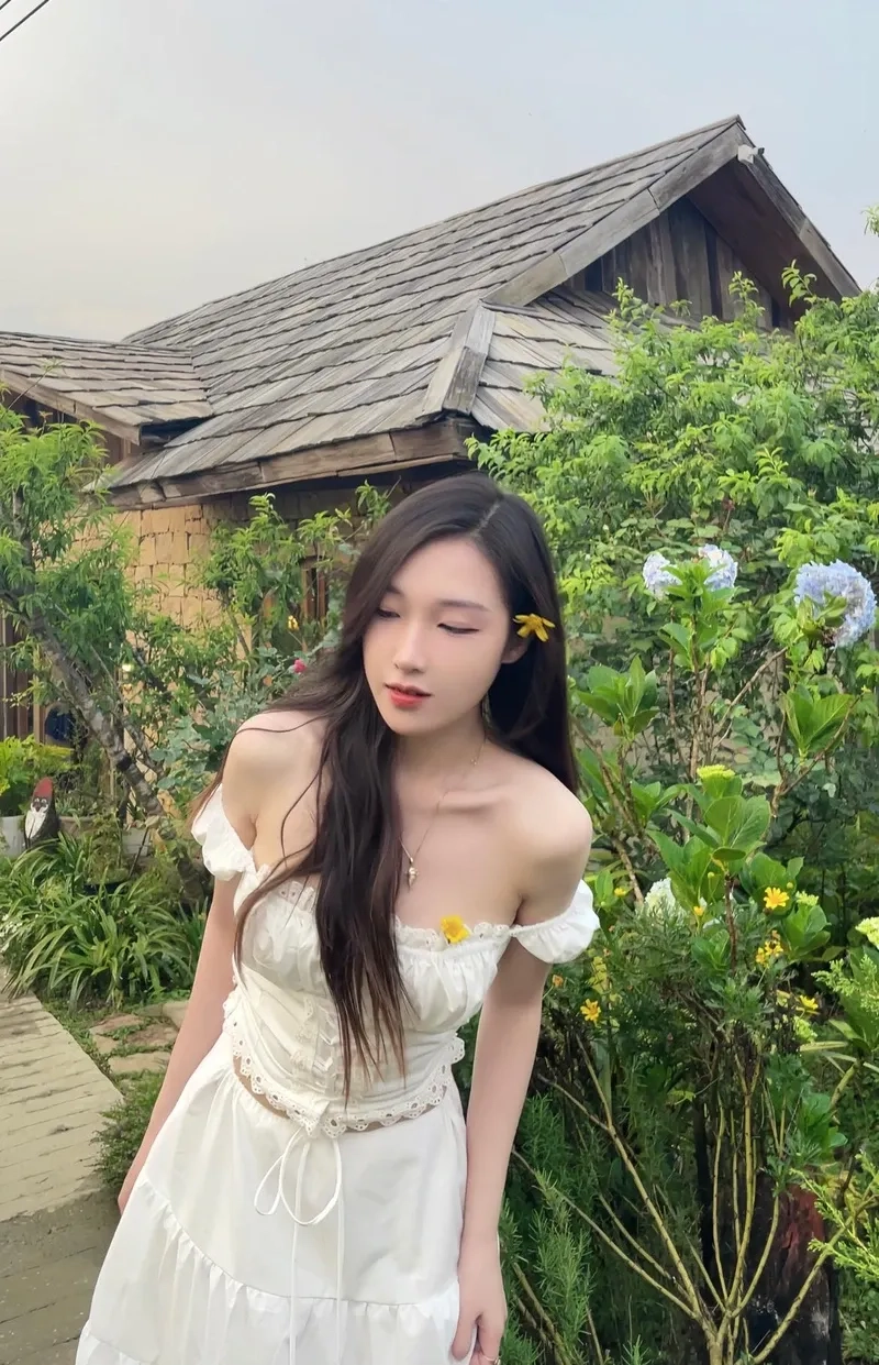 Hình nền girl xinh 4K sắc nét làm nổi bật vẻ đẹp tinh tế và cuốn hút