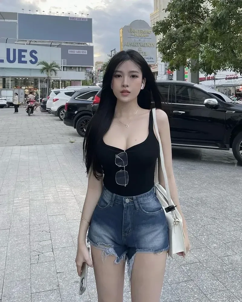 Hình nền gái xinh đẹp 4K miễn phí để dễ dàng làm mới thiết bị theo ý thích
