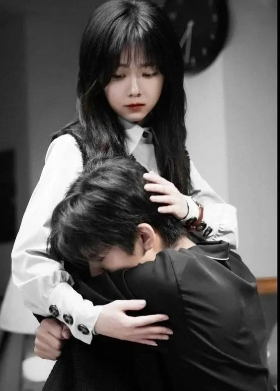 Hình ảnh ôm người yêu ngủ đẹp nhất mang lại cảm giác ấm áp