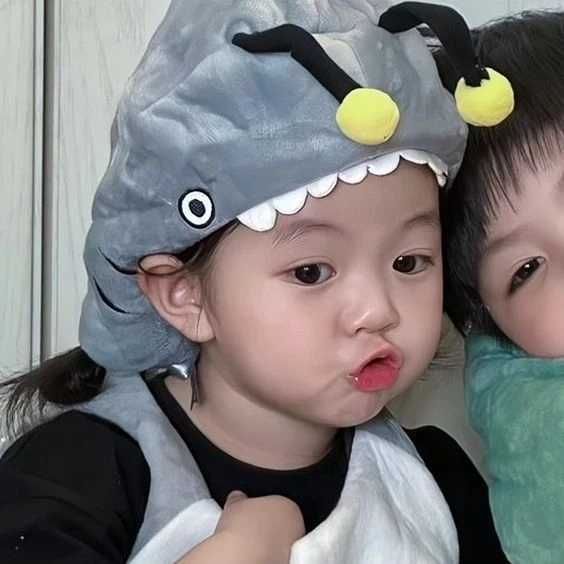 Avatar ngộ nghĩnh ảnh mèo cute tạo điểm nhấn đáng yêu và vui nhộn