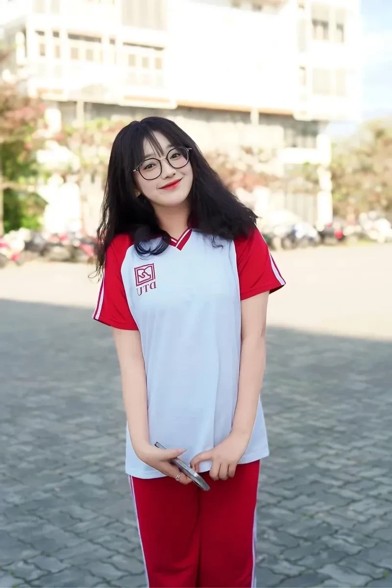 Ảnh đại diện gái đẹp với nét tự nhiên, dễ dàng gây thiện cảm
