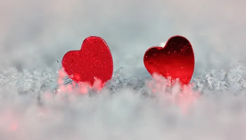 Hình nền trái tim đen tạo không gian đậm chất lãng mạn và u tối
