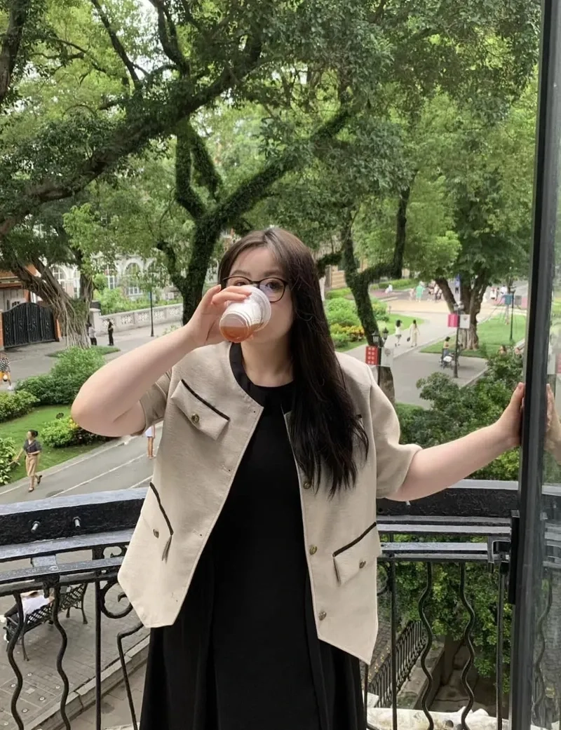 Tải hình ảnh cô gái mập dễ thương hoạt hình mang đến nét đáng yêu và sinh động