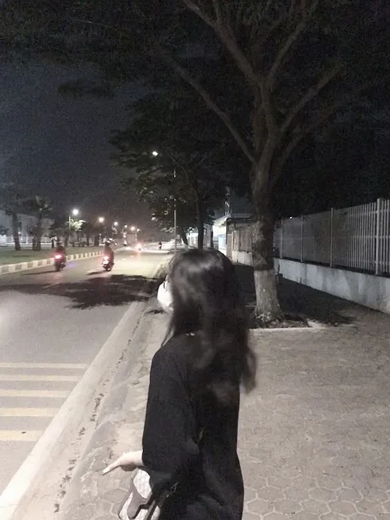 Hình ảnh stt đau khổ vì tình yêu mang đến sự đồng cảm chân thật