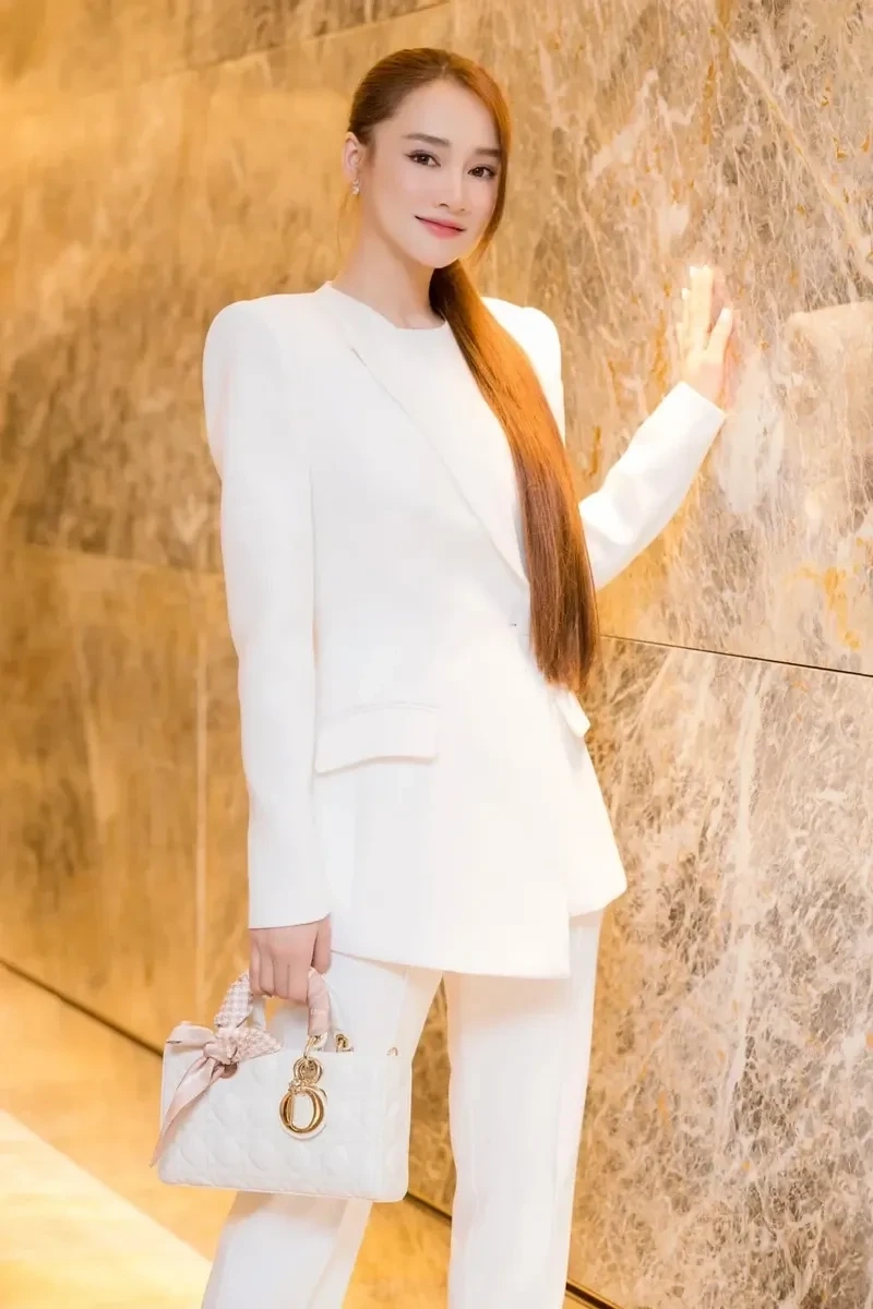 Trường Giang Nhã Phương là cặp đôi được yêu mến trong showbiz Việt
