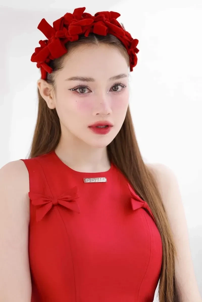 Gia đình Nhã Phương Trường Giang là biểu tượng của sự ấm áp và đoàn kết