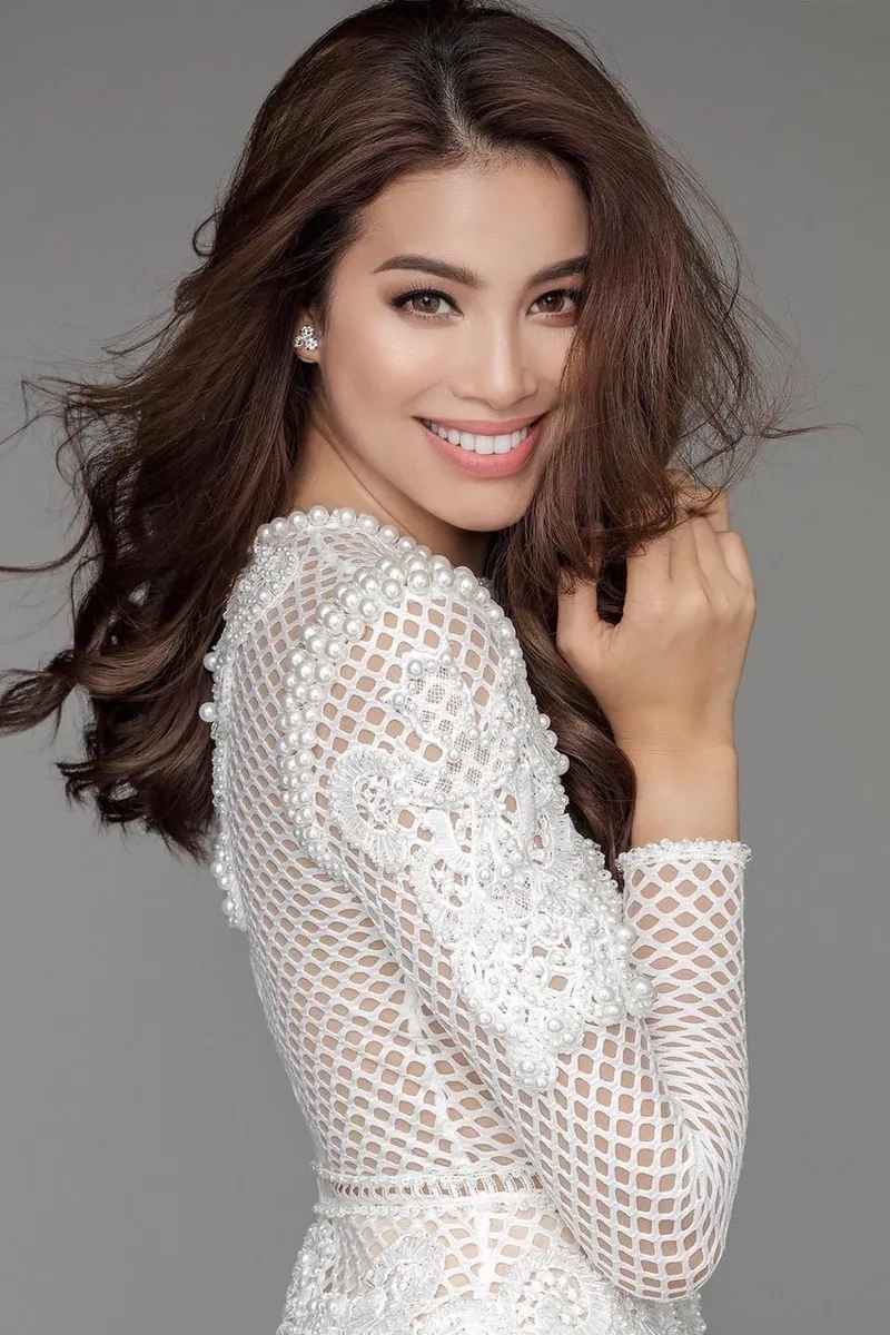 Phạm Hương Next Top Model để lại ấn tượng qua các vòng thi đầy kịch tính