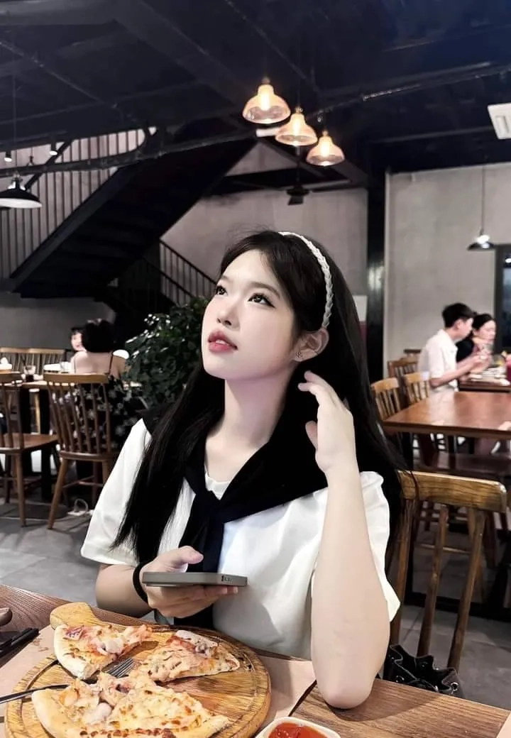 Tải ảnh avatar nữ ngầu với phong cách mạnh mẽ và ấn tượng