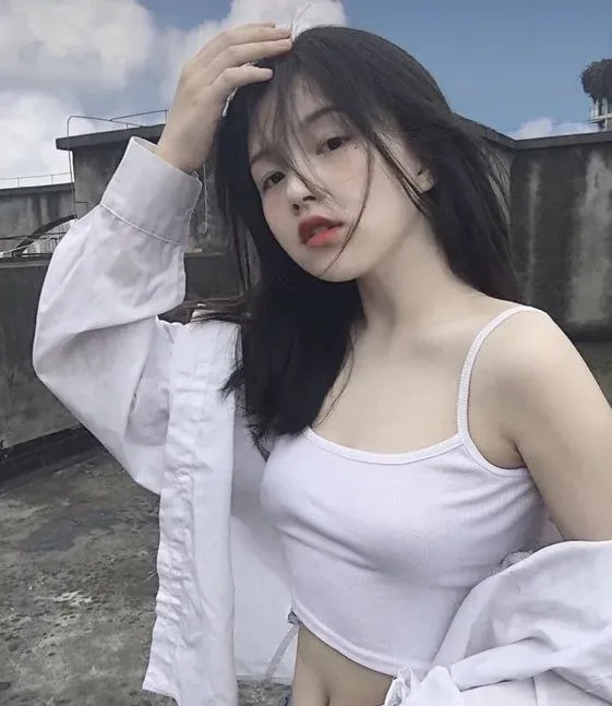 Avatar nữ buồn cho con gái tạo không gian yên bình và đầy cảm xúc