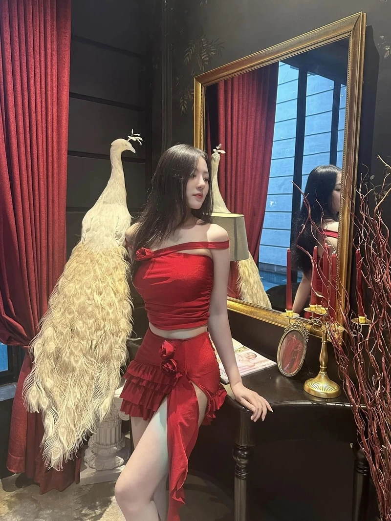 Hình nền gái đẹp dễ thương cho điện thoại thể hiện sự ngọt ngào và đáng yêu