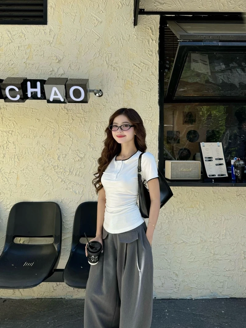 Hình nền gái đẹp cho điện thoại đẹp nhất thể hiện sự rạng rỡ và cuốn hút đặc biệt
