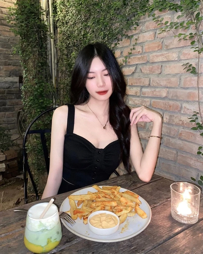 Bộ sưu tập ảnh gái đẹp cho điện thoại HD mang đến hình ảnh sắc nét và cuốn hút