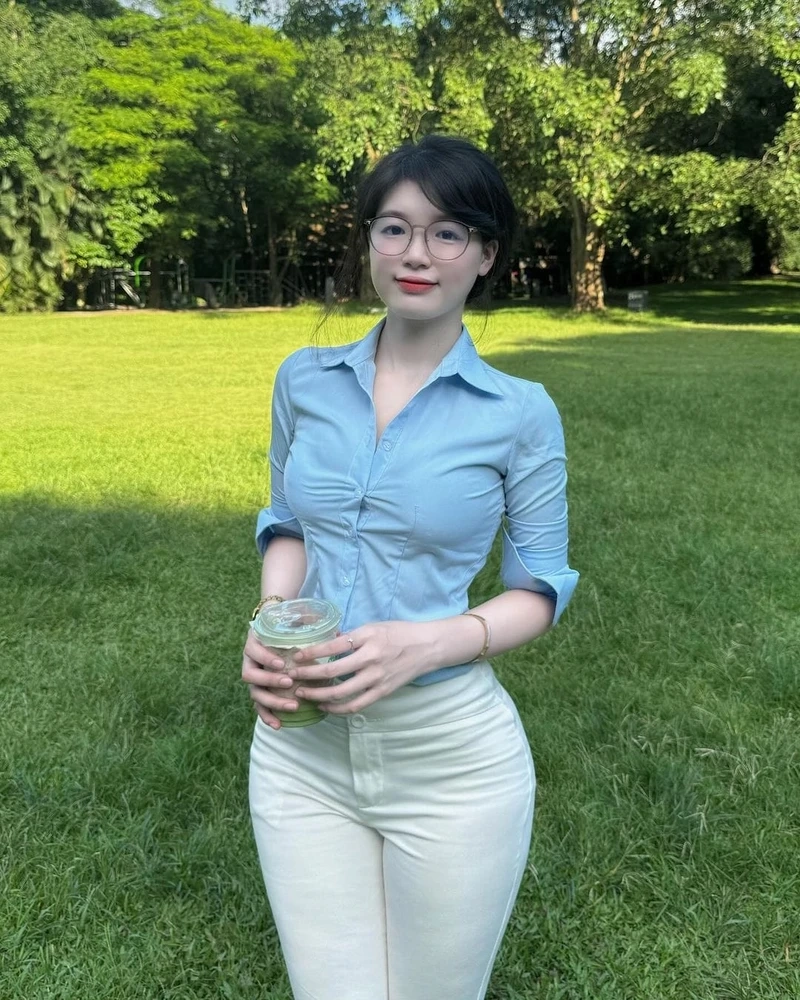 Bộ sưu tập ảnh gái đẹp cho điện thoại miễn phí thuận tiện để làm mới thiết bị