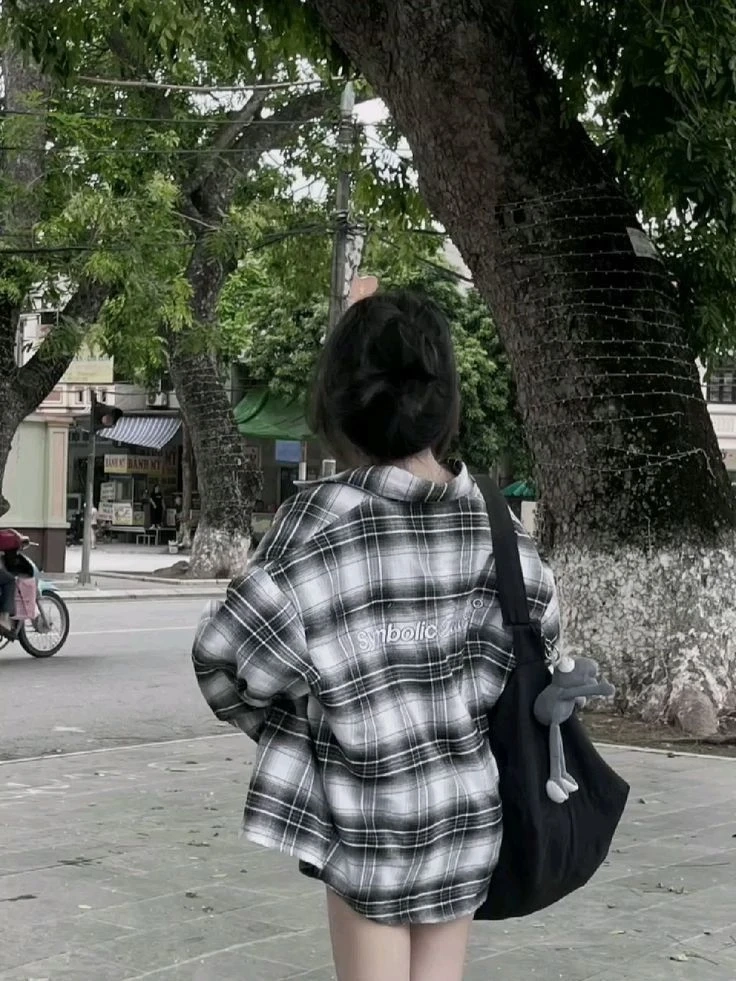 Tải ảnh gái xinh che mặt dễ thương, vẻ đẹp dịu dàng cuốn hút