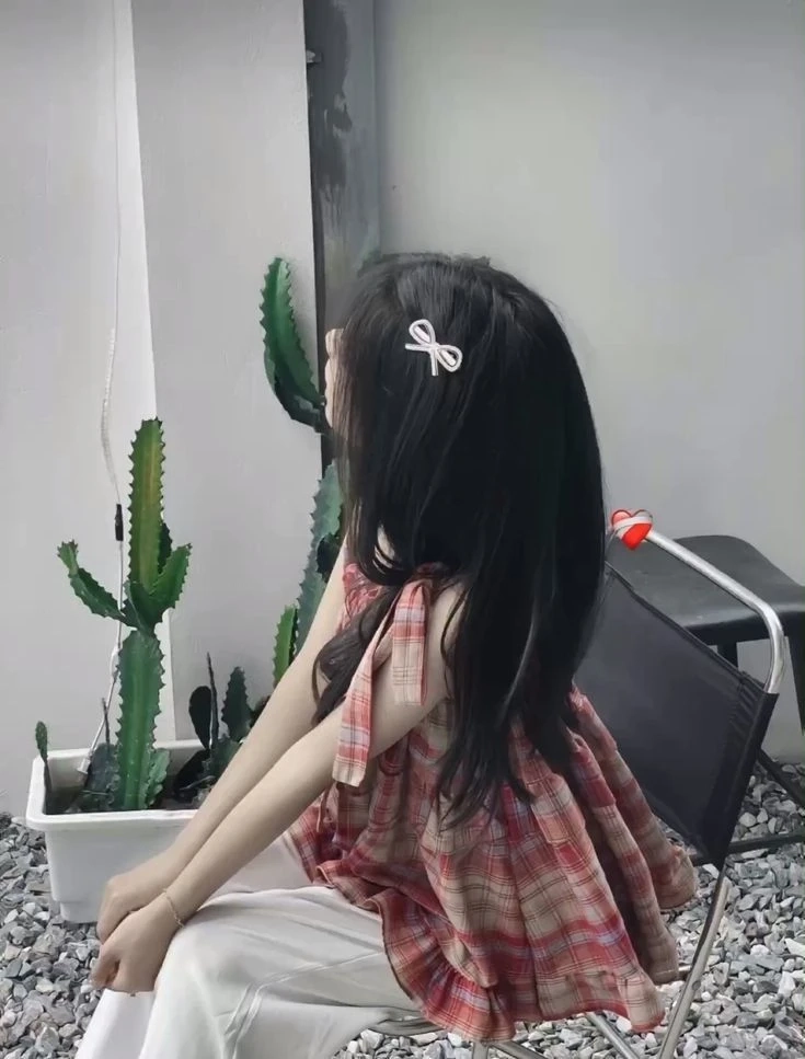 Ảnh gái xinh che mặt dễ thương nhất khiến người xem khó rời mắt