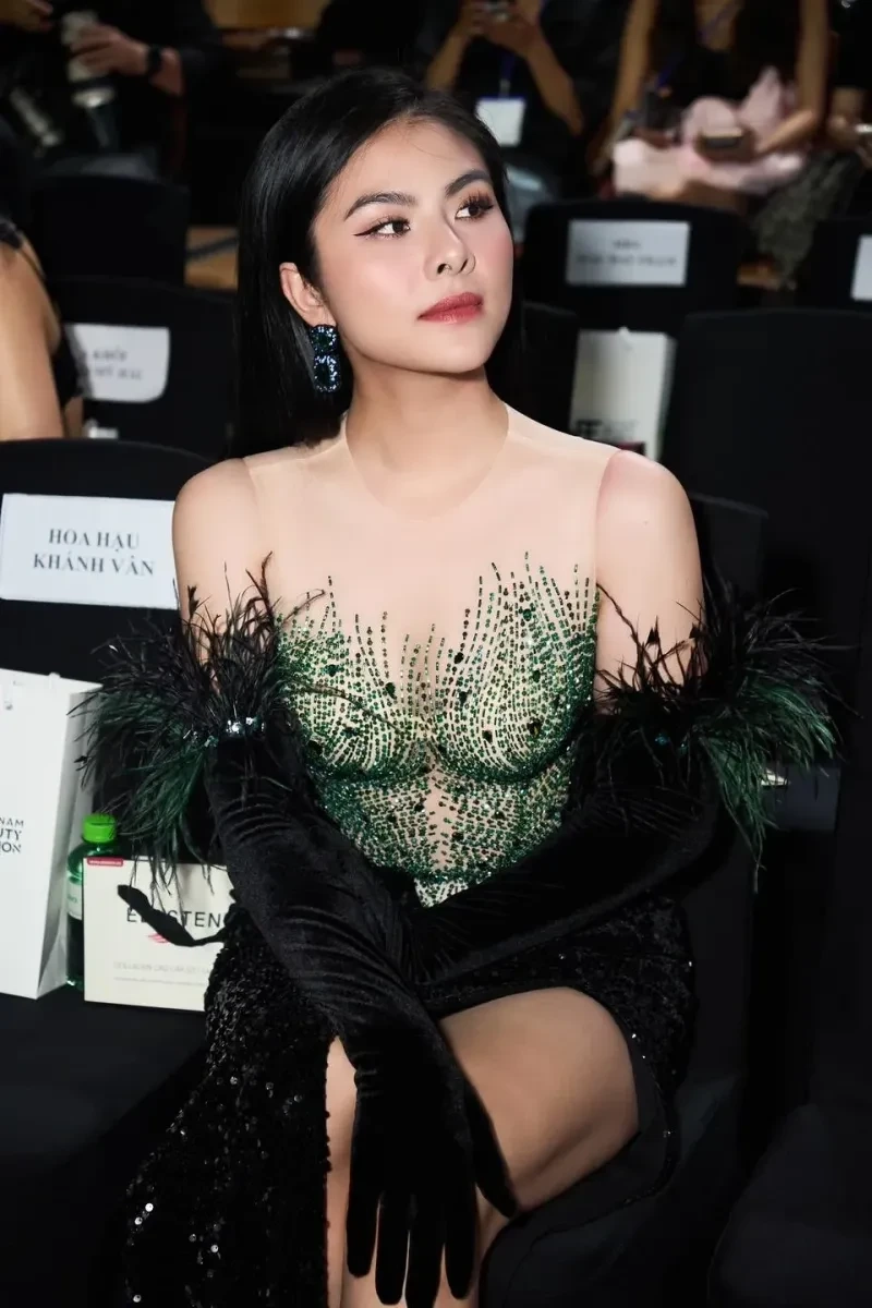 Nghệ sĩ Vân Trang được yêu mến nhờ tài năng và sự cống hiến trong nghệ thuật