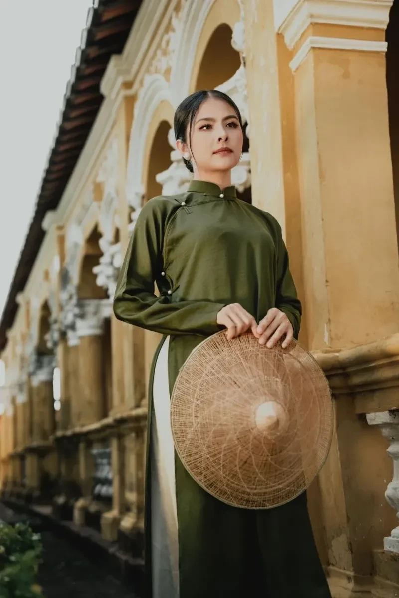 Ca sĩ Vân Trang thể hiện tài năng qua những bài hát đầy cảm xúc