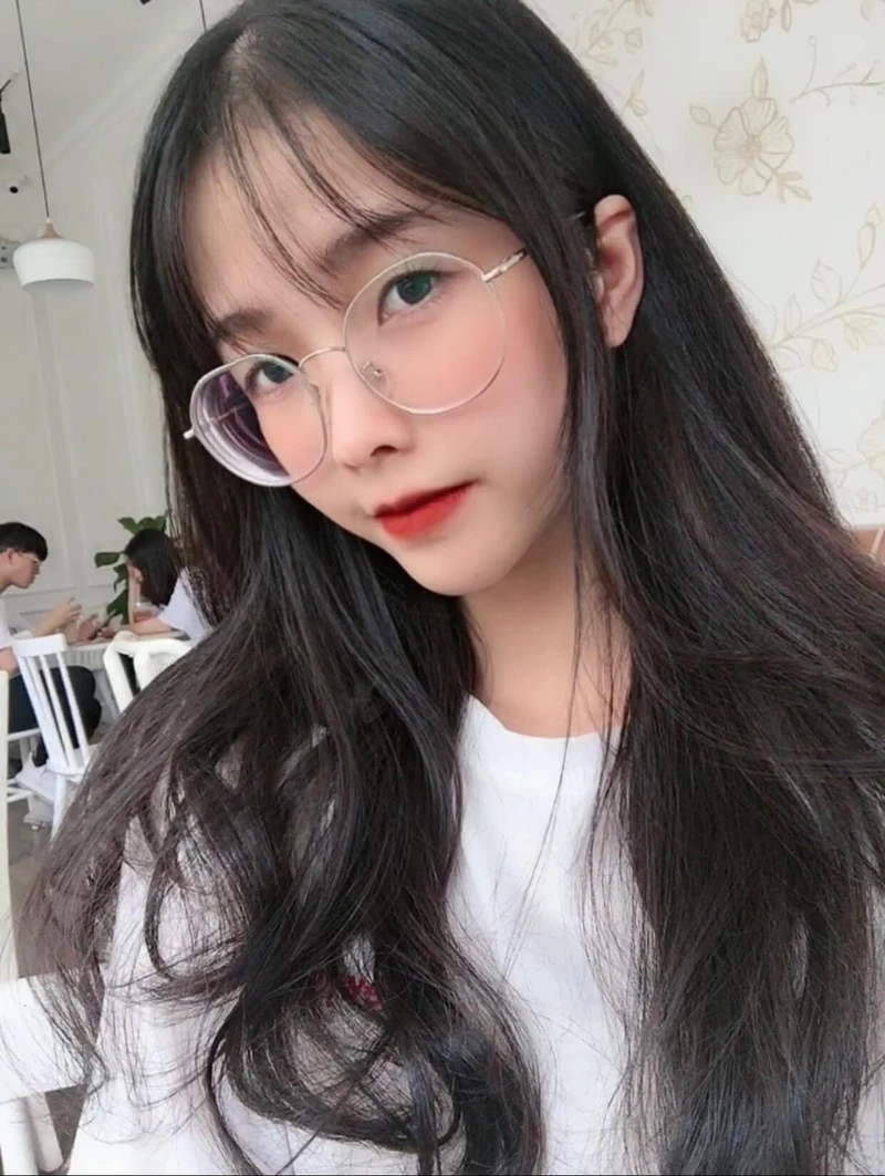 Tiktok gái xinh cute luôn làm say mê với những biểu cảm dễ thương