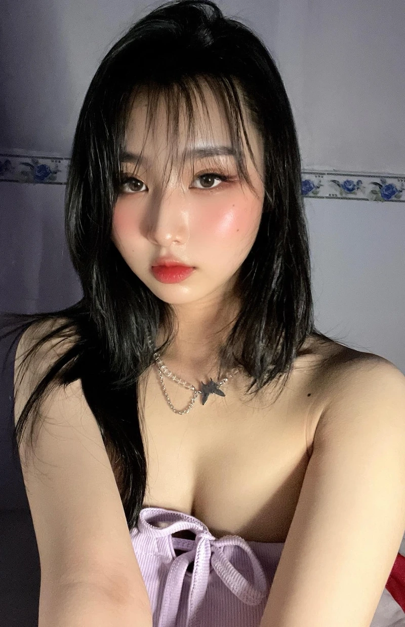 Gái xinh 2k6 Instagram luôn thu hút sự chú ý với phong cách trẻ trung