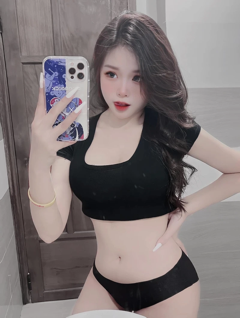 Gái xinh hot girl nổi bật với vẻ đẹp thu hút mọi ánh nhìn