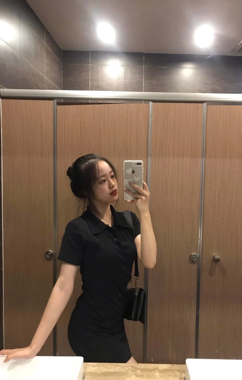 Gái xinh lớp 7 selfie ngọt ngào, đầy thu hút, dễ thương không thể cưỡng lại