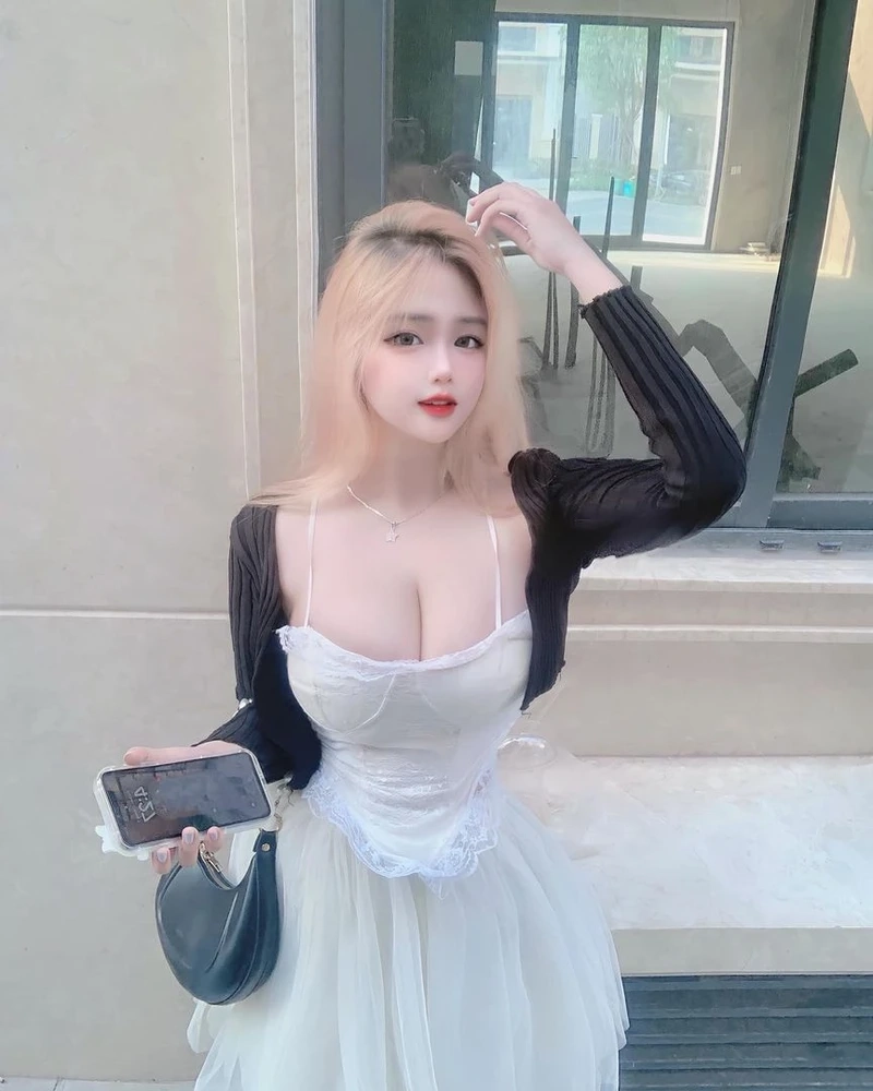 Gái xinh cute TikTok, phong cách đáng yêu, rất thu hút người xem