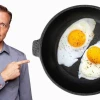 Tác hại của việc ăn nhiều trứng gà: Nguy cơ sức khỏe không ngờ tới