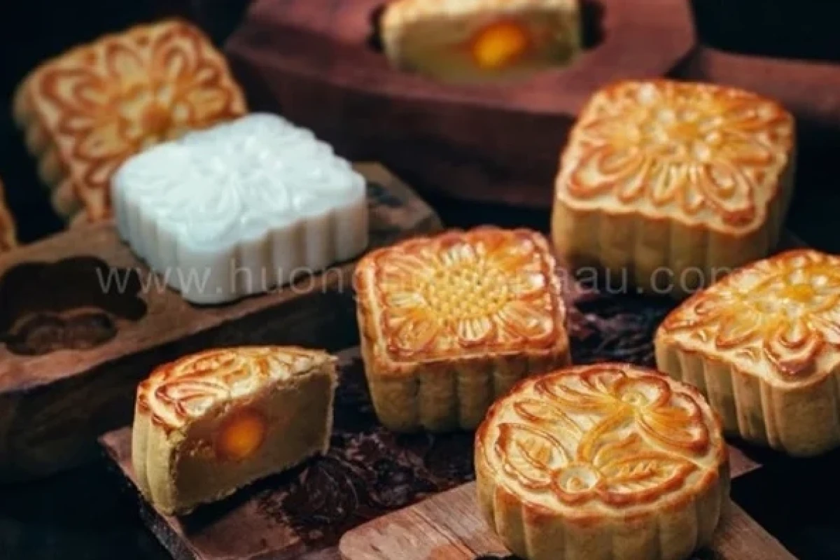 Bí quyết làm bánh nướng Trung thu nhân đậu xanh thơm ngon tại nhà