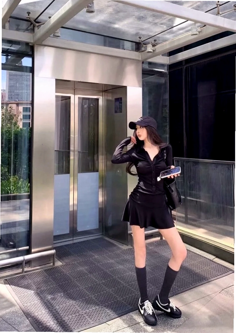 Ảnh girl ngầu với ánh mắt sắc sảo