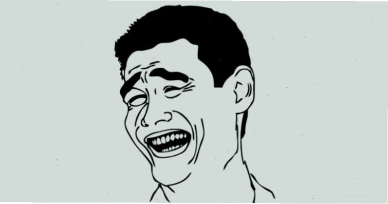 Ảnh một cô gái đang cười theo meme vui nhộn