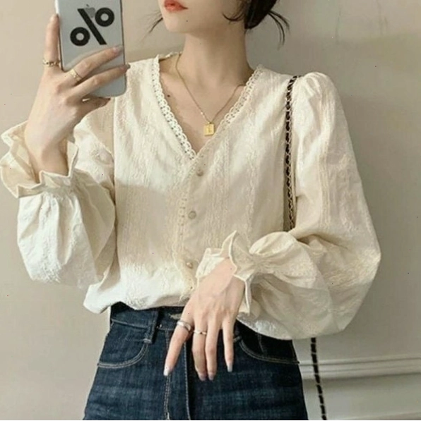 Áo sơ mi nữ cách điệu cổ V quyến rũ và thanh lịch