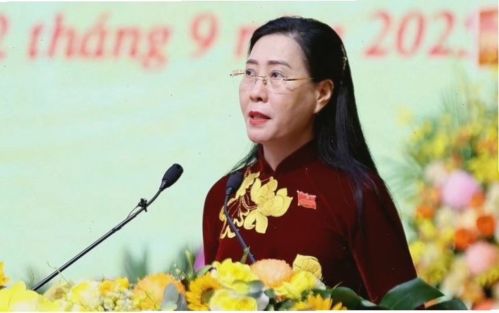 Bà Bùi Thị Quỳnh Vân trong một sự kiện chính trị quan trọng